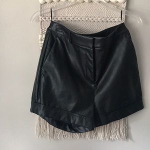 ONLY WORN ONCE Size 6 EXPRESS leather shorts